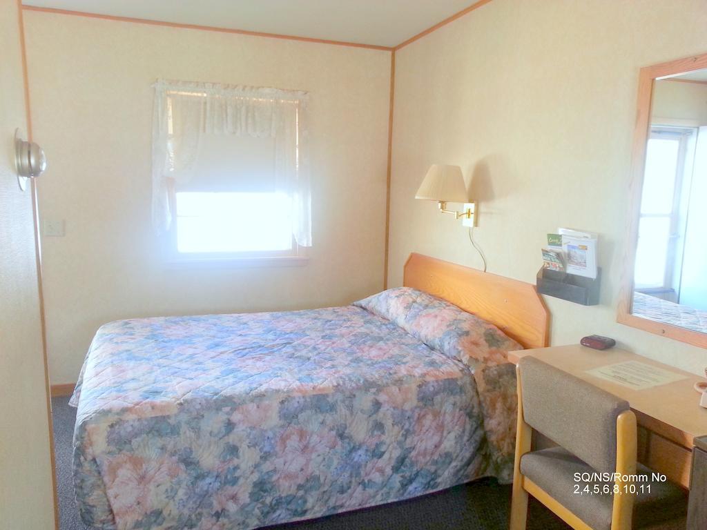 Budget Inn Long Prairie Szoba fotó
